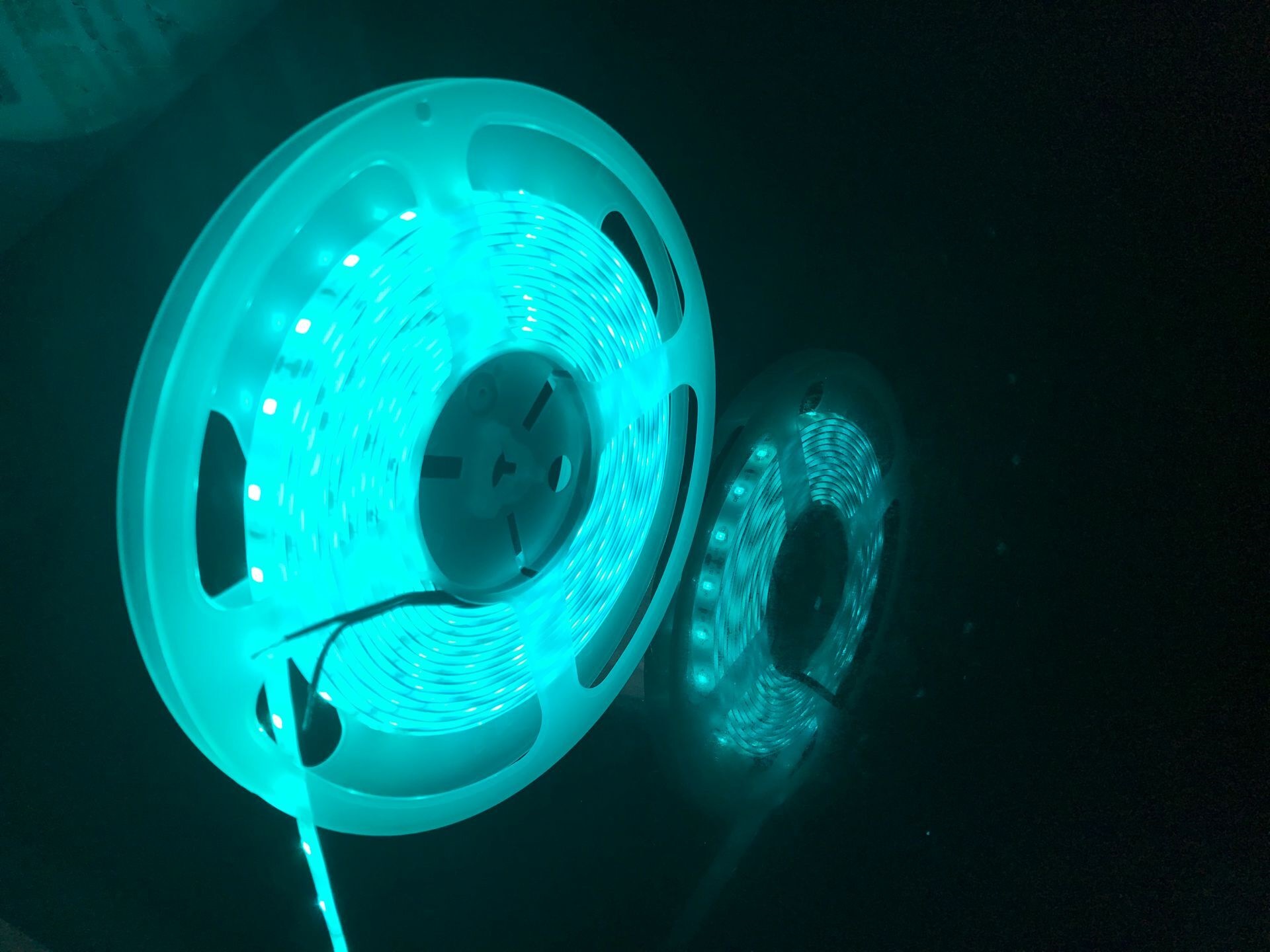 Taśma LED 5M, chip emitujący b – Actinic Blue Led recenzja i cena